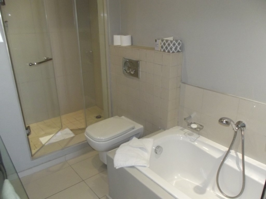 1 Bedroom Property for Sale in Bloubergrant Western Cape
